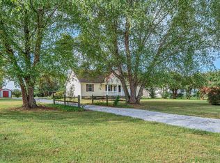 128 Bray Ln, Lafayette, TN 37083