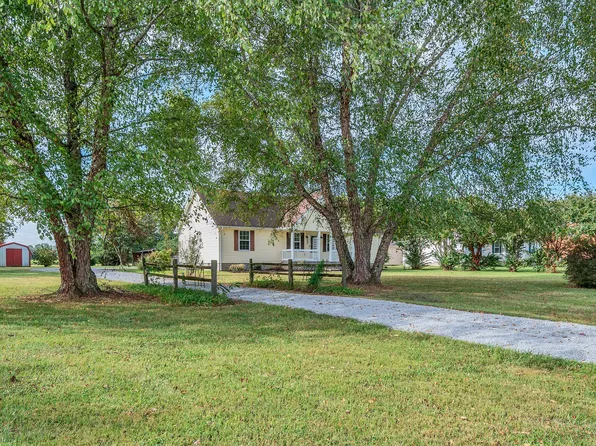 128 Bray Ln, Lafayette, TN 37083