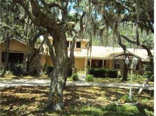 5413 Bernadette Dr, Zephyrhills, FL 33541