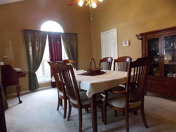 5th image of 6513 Lauren Dr