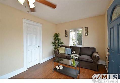 4th image of 3648 Euclid Ave