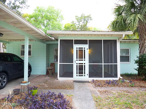 2nd image of 161 SW JASMINE Avenue