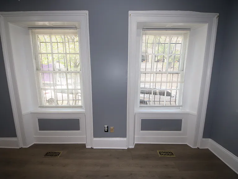 17 E Centre St #1 — Photo 5