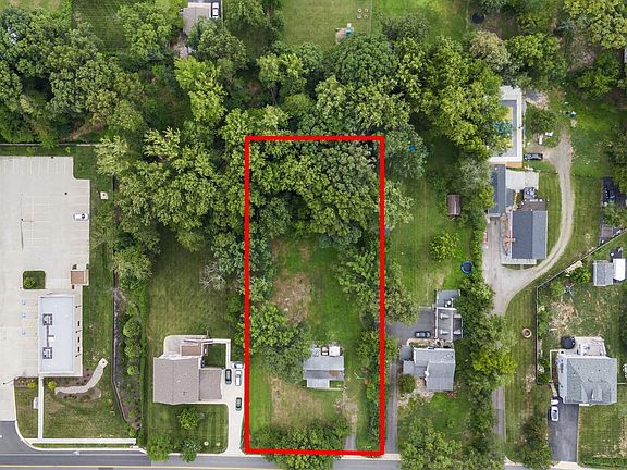 3rd image of 8721 Pohick Rd