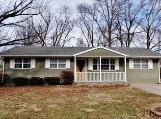 759 W Doty Ave, Centralia, MO 65240
