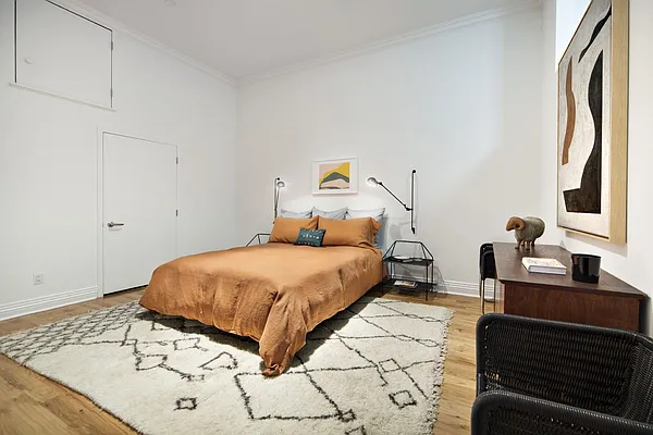 Sold by Compass | media 5