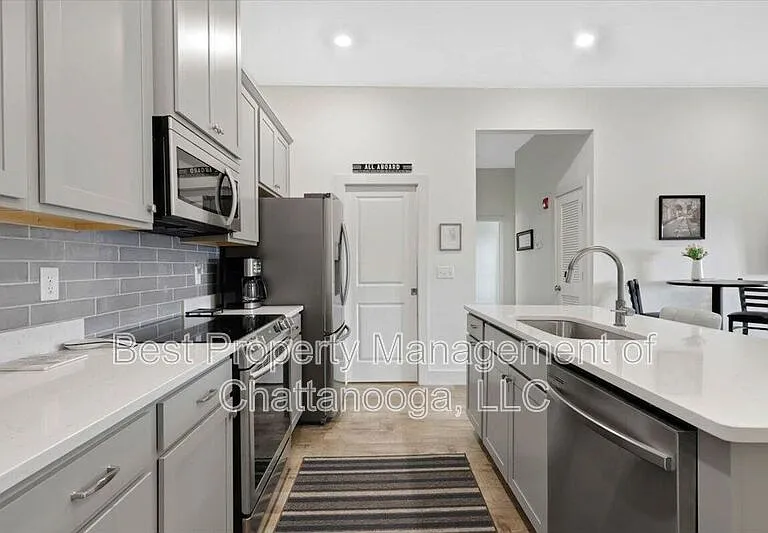 1603 Fagan St #202 — Photo 3