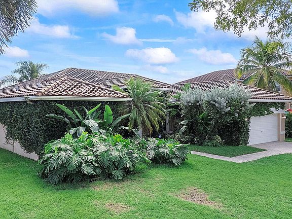 3rd image of 1465 NW 164th Terrace