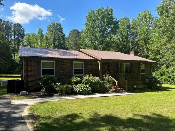 107 Marrow St, Clarksville, VA 23927