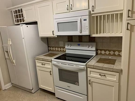 3rd image of 5827 Lafayette Ave