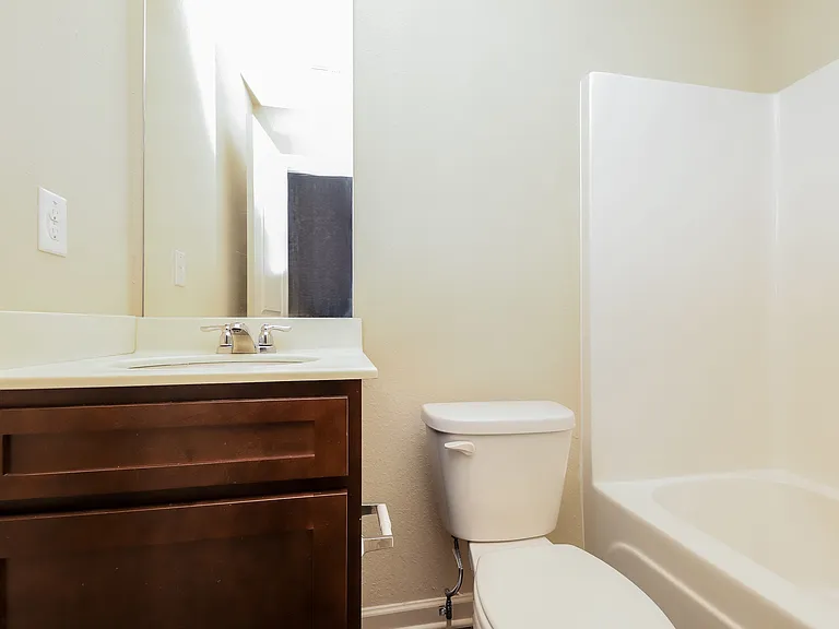 304 Highwood Ln — Photo 14