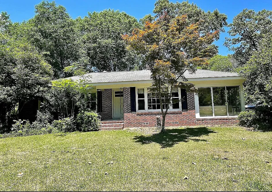 803 South Saint Claire Drive - 1 — Photo 1