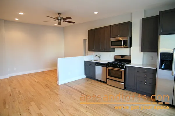 Rented by aptsandlofts.com | media 7