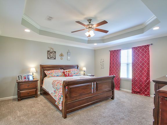 4th image of 5115 Lady Thatcher Dr