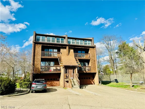 710 Belrock Ave APT 120, Belpre, OH 45714