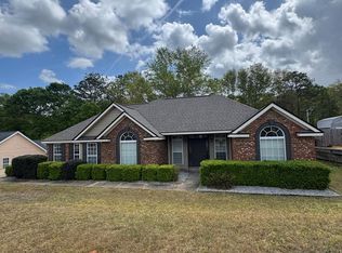 11 Clayton Ct, Phenix City, AL 36869