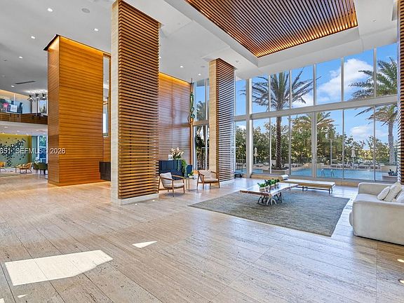 2nd image of 16385 Biscayne Blvd #3201