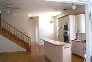 2nd image of 720 Caroline St