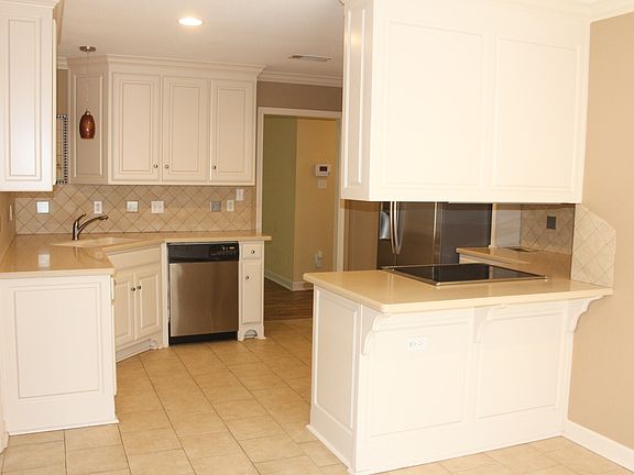 5th image of 1913 Reveille Cir