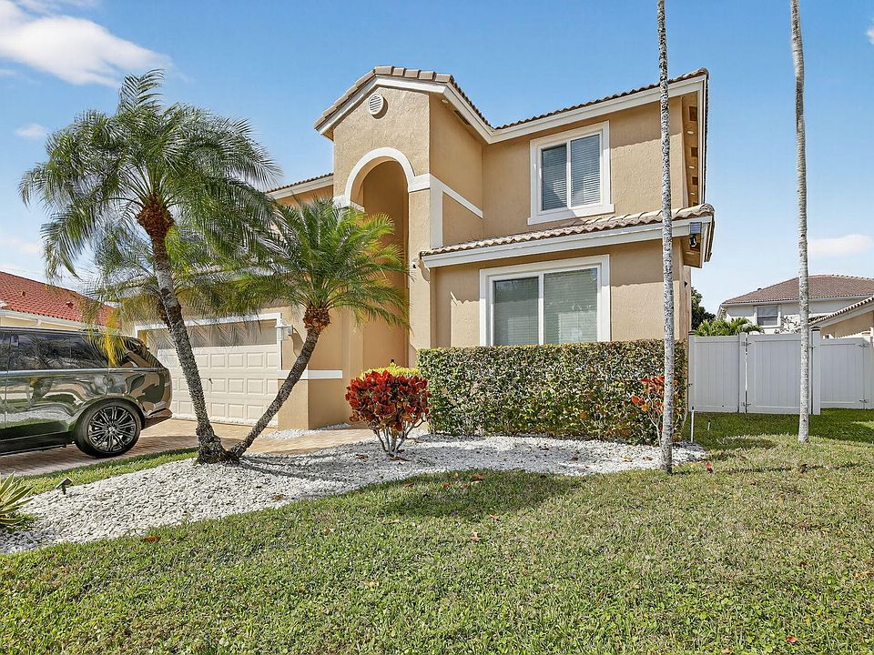 1st image of 1583 SW 186th Terrace