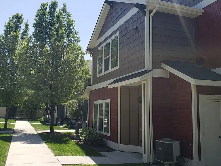 1530 W Ann Taylor St #N — Photo 1
