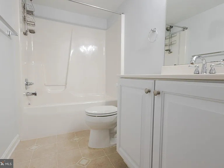 105 Ticonderoga Dr — Photo 31