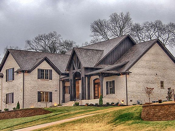 2nd image of 203 Higginson Pl S Lot 101