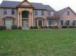 210 Royal Vw, Pittsford, NY 14534