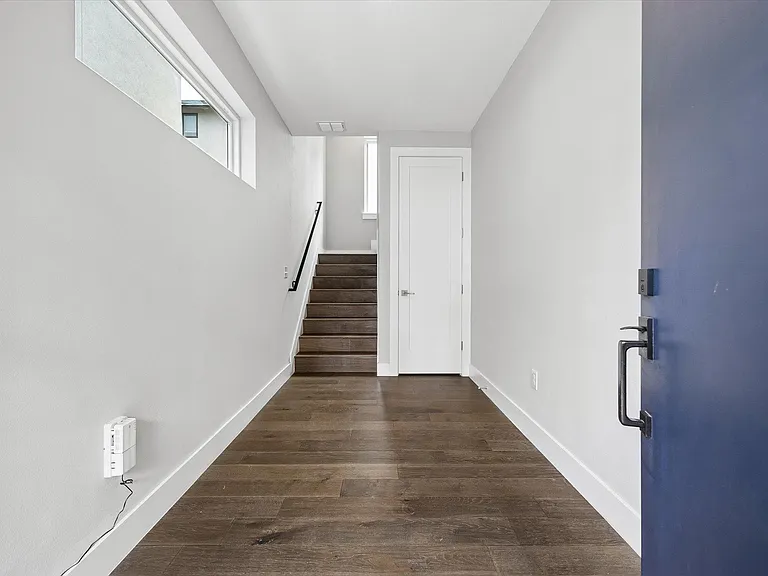 5006 Pecan Springs Rd #6 — Photo 4