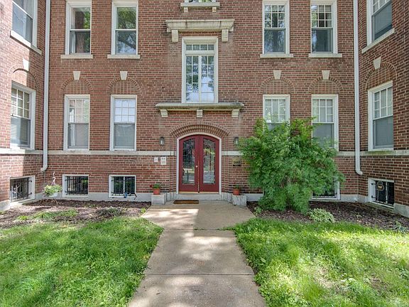 2nd image of 5885 Nina Pl APT 2W