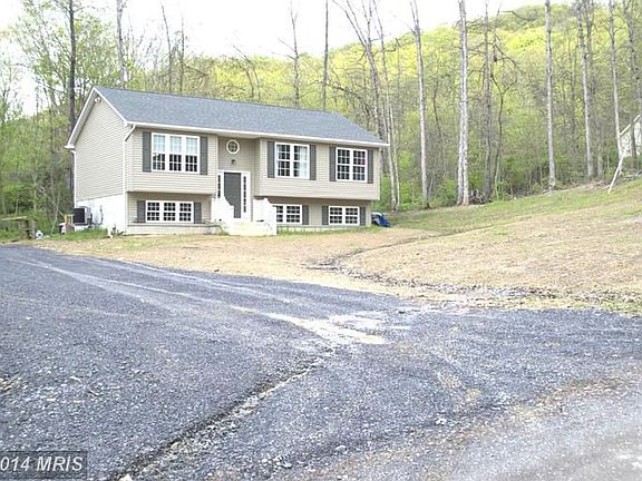 2nd image of 656 Lake Dr