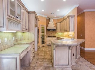 10012 Shadowview Dr, Oklahoma City, OK 73159