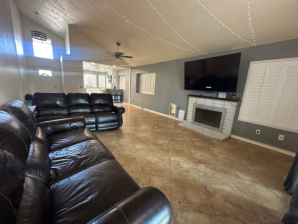 1st image of 15043 Begonia Dr