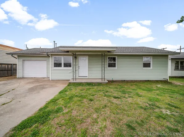 7 S Cherokee St, Pryor, OK 74361