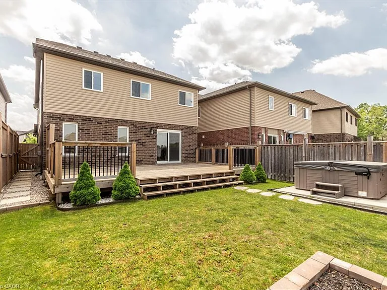 508 Netherwood Cres — Photo 40