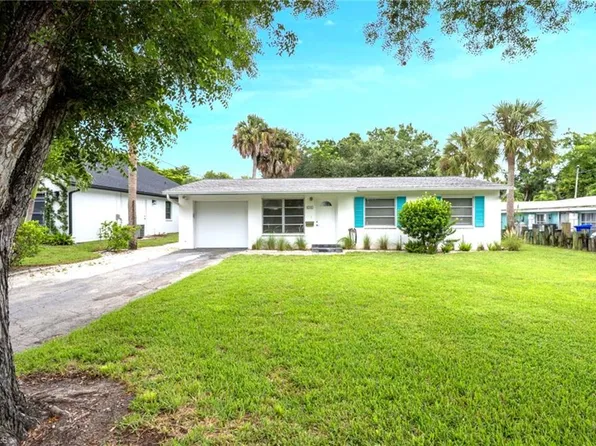 1010 13th ST N, NAPLES, FL 34102