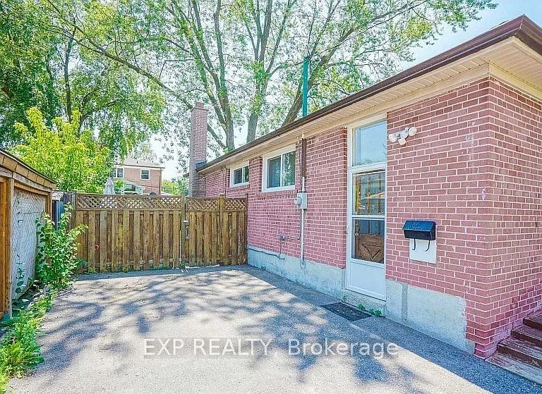218 Ashlar Rd — Photo 21