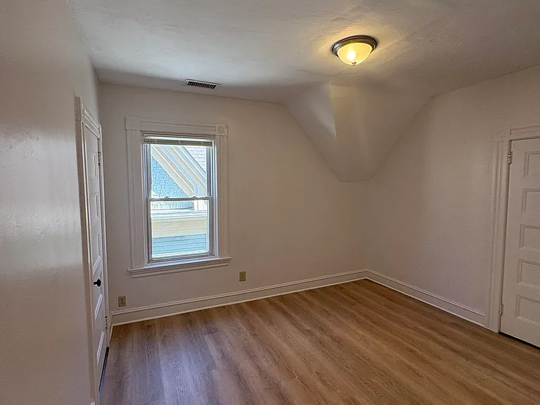 105 America St #3 — Photo 20