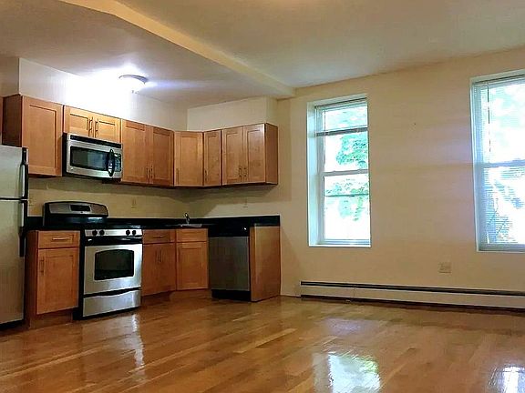 2nd image of 319 Lewis Ave #3