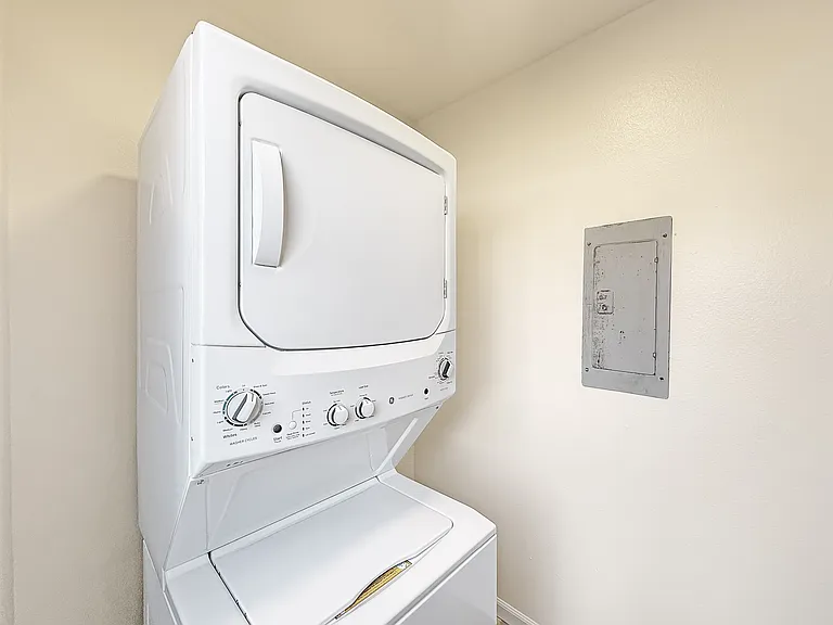 4360 Vision Dr — Photo 14