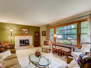 15801 N Lund Rd, Eden Prairie, MN 55346