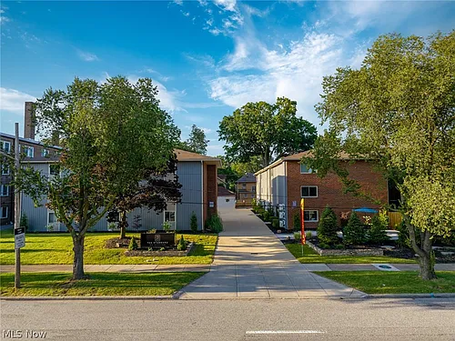 10526 Clifton Blvd #203 Photo 1