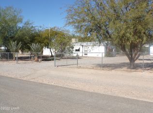 42969 Winema Dr, Bouse, AZ 85325