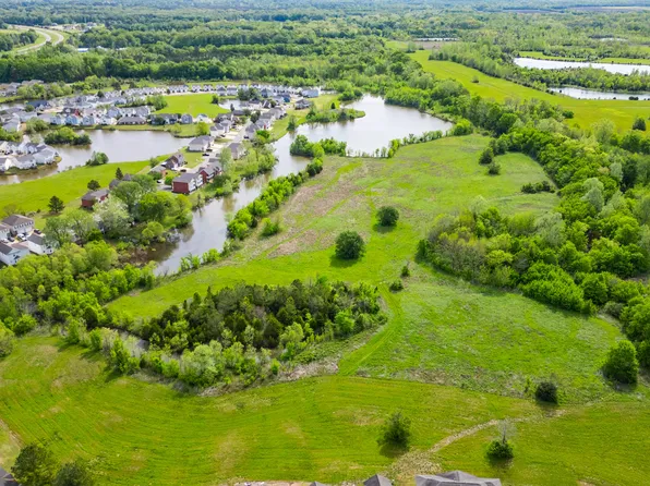 Muirfield Dr, Starkville, MS 39759