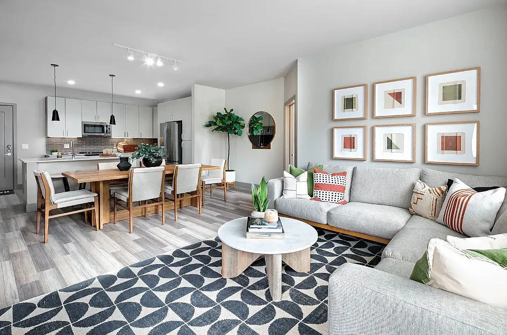 2 bed, 2.0 bath, $4,140 — Photo 2