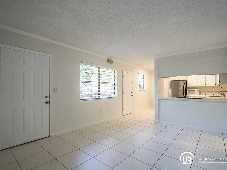 3265 Virginia St #18 — Photo 11