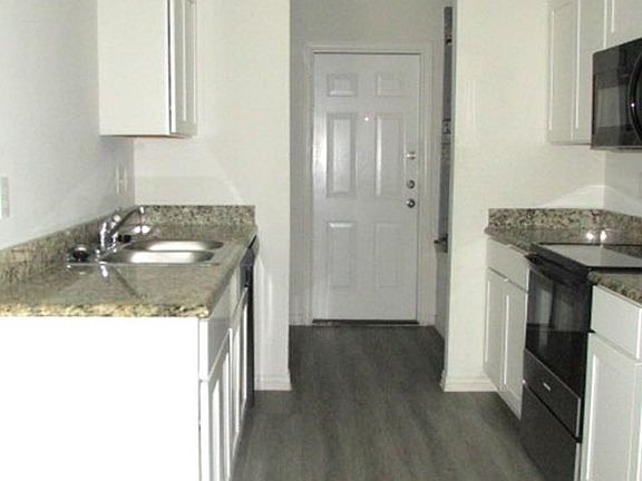 4th image of 1117 Birdsong St