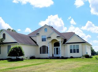 1917 Capac Rd, Berlin, MI 48002