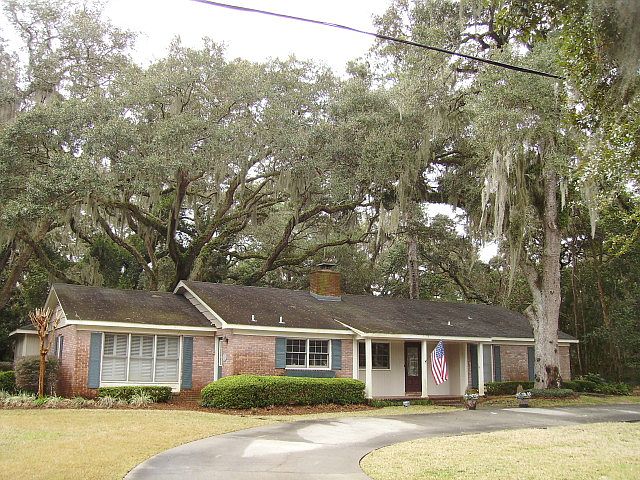 1st image of 217 Hermitage Way