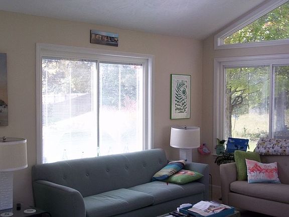 5th image of 216 Remington Ave